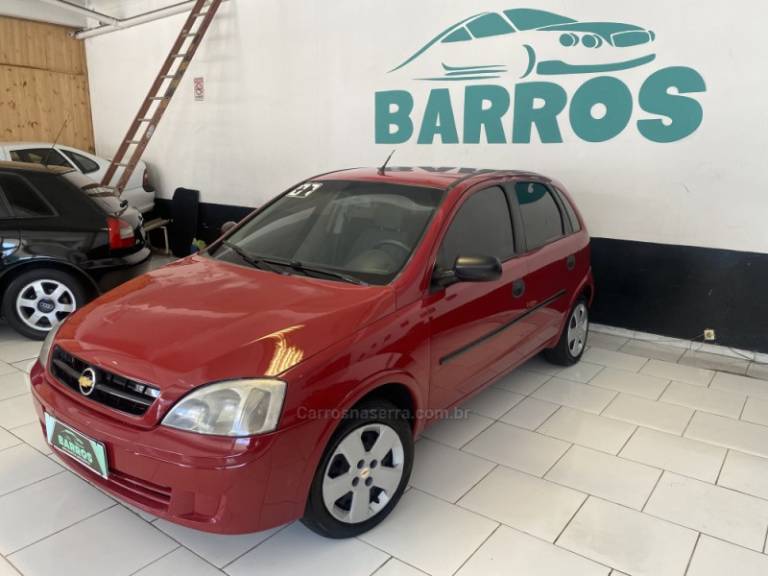 CHEVROLET - CORSA - 2006/2007 - Vermelha - R$ 22.900,00