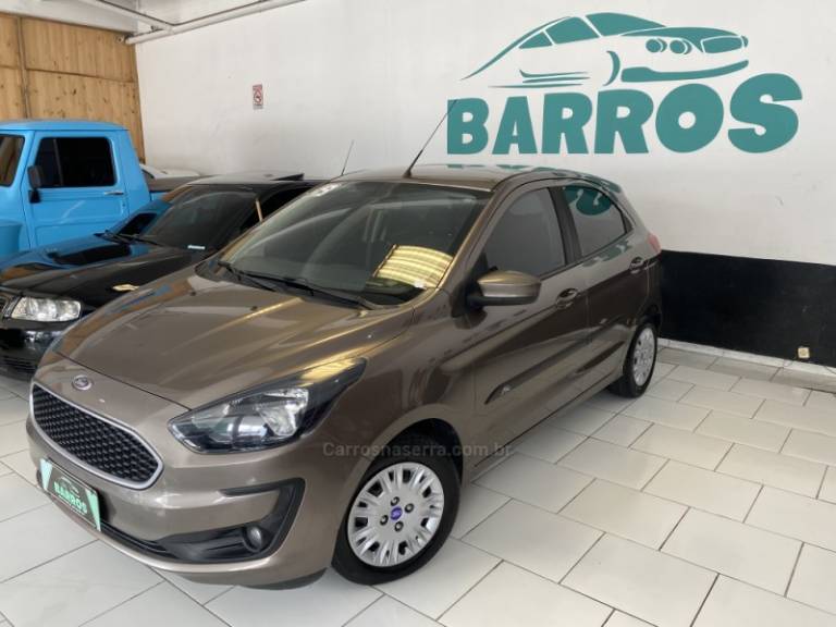 FORD - KA - 2018/2019 - Cinza - R$ 49.900,00