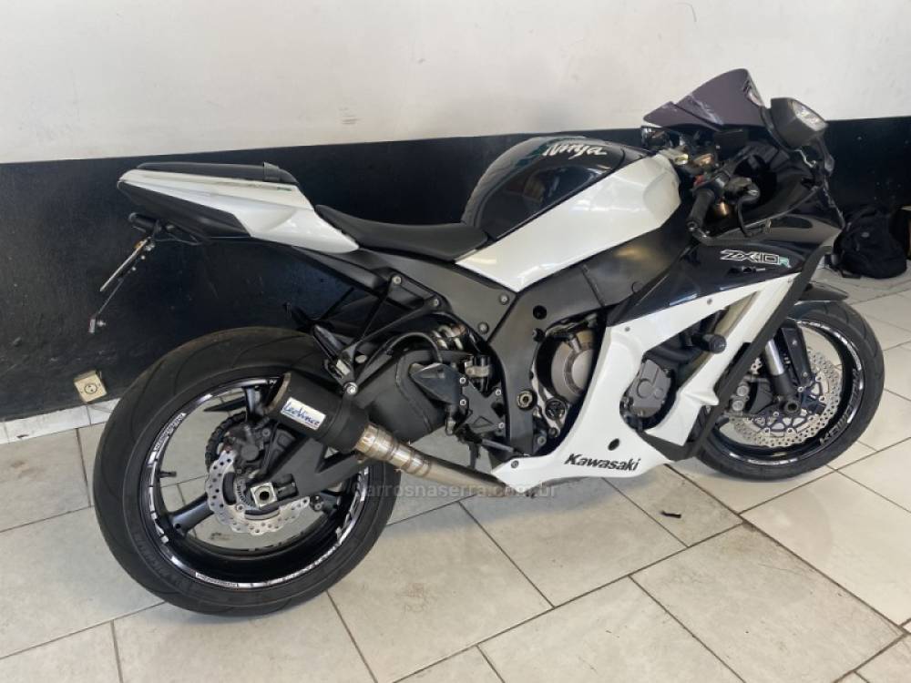 KAWASAKI - NINJA ZX-10R - 2011/2011 - Branca - R$ 49.900,00